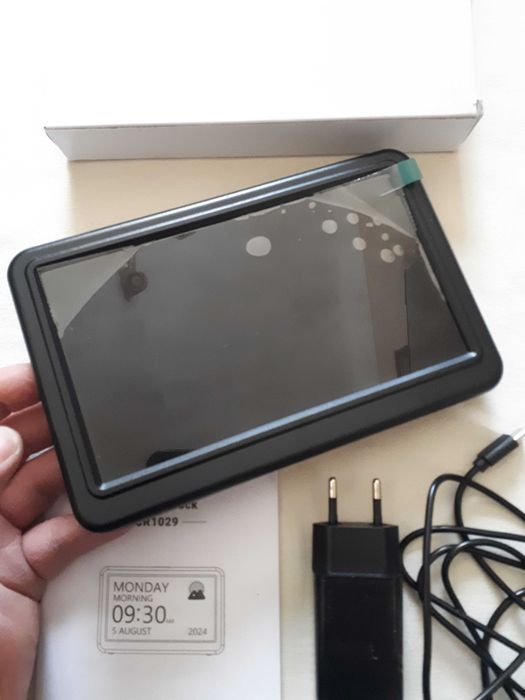 Цифровий  календар-годинник  моделі  CR1029