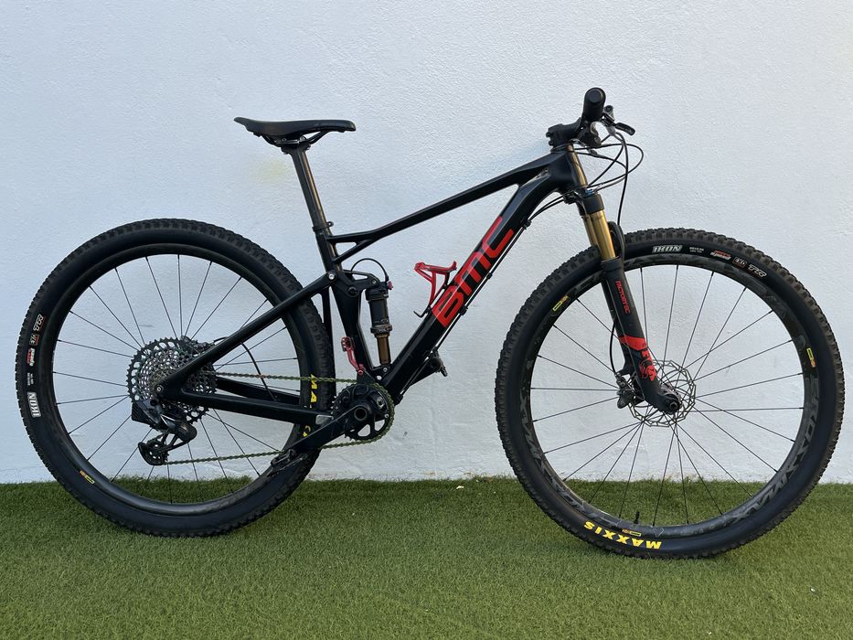 Bicicleta btt carbono