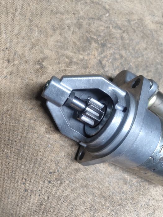 Стартер Газель,Уаз,Волга,Москвич 402 ий 8-ми кл. двигун. Ідеал!