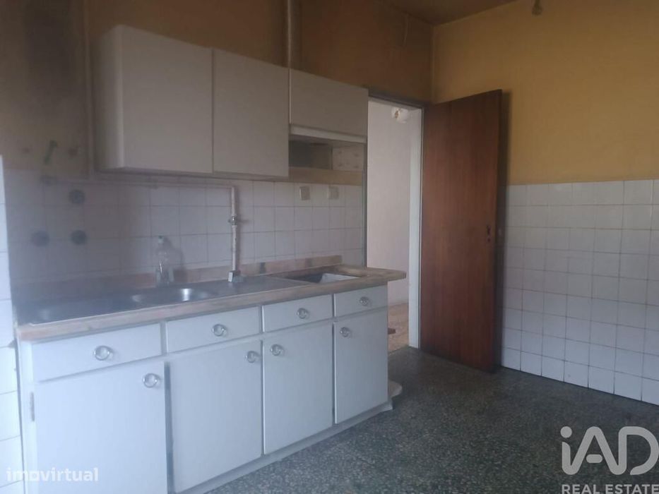 Casa / Villa T4 em Mogadouro, Valverde, Vale de Porco e Vilar de Rei d