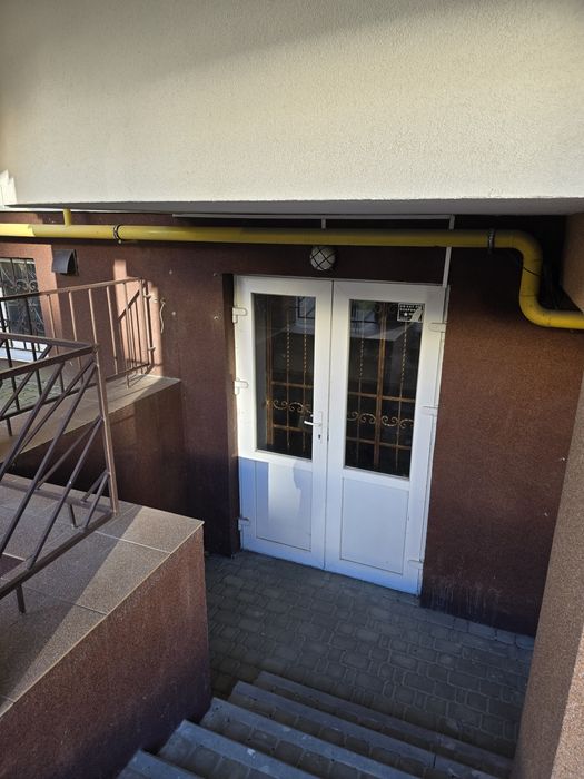 Продаж комерційного приміщення з ремонтом в Бучі! Сухе, окремий вхід!