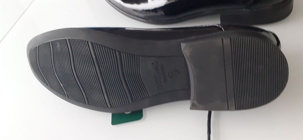 Buty lakierki rozm. 39 nowe