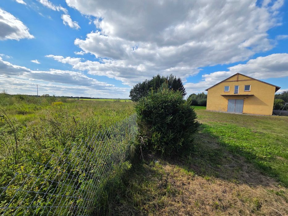 Sprzedam hale 500m2 na działce 1,8ha
