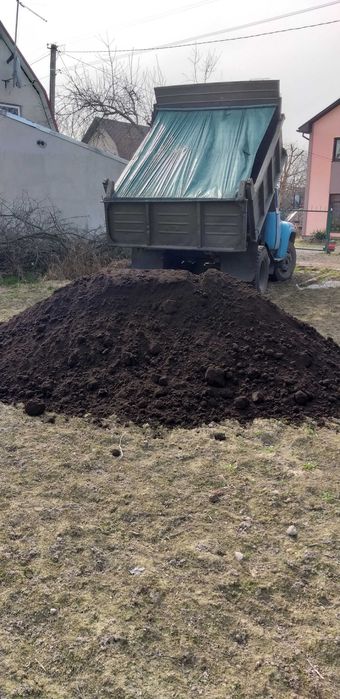 Пісок річковий, щебінь, відсів, чернозем