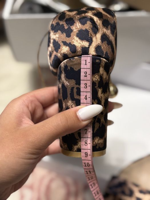 Леопардові туфлі