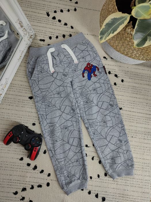 Спортивные штаны теплые 4-5 лет