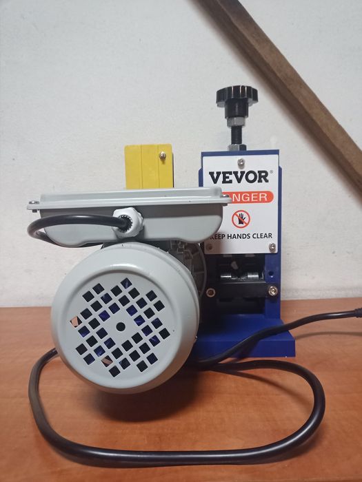 Máquina de descascar cobre