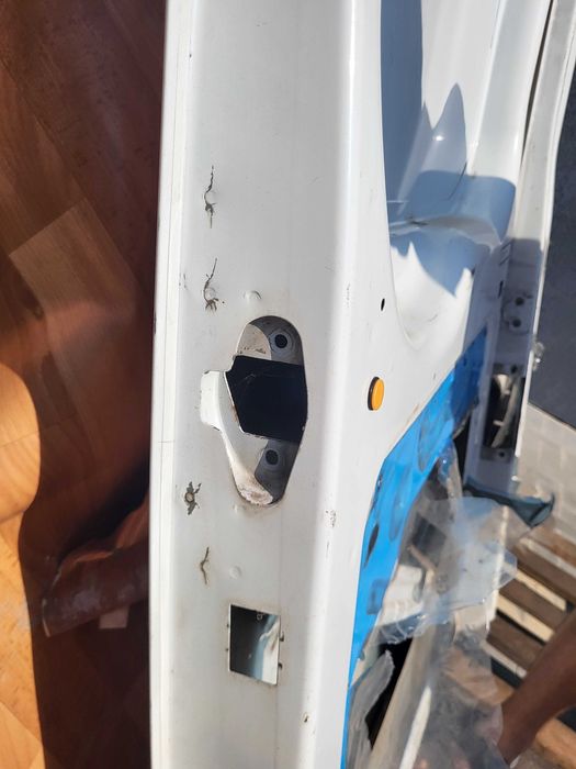 Задні двері  Ford Transit