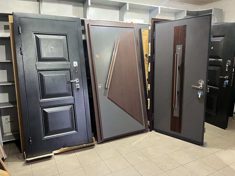 Двері вхідні броньовані РОЗПРОДАЖ