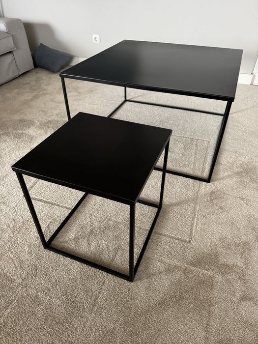 Conjunto de mesas de apoio