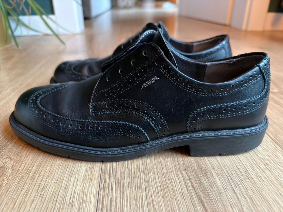 Buty Abeba czarne  z usztywnianym przodem r. 42