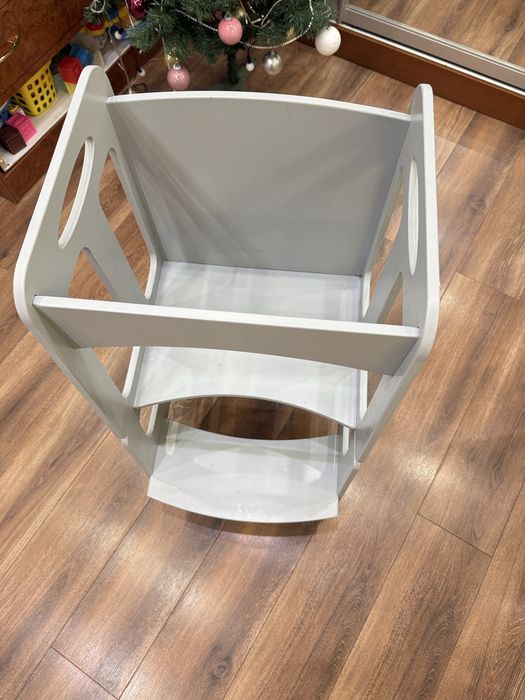 Башня-помічник дитячий, бу, в хорошому стані