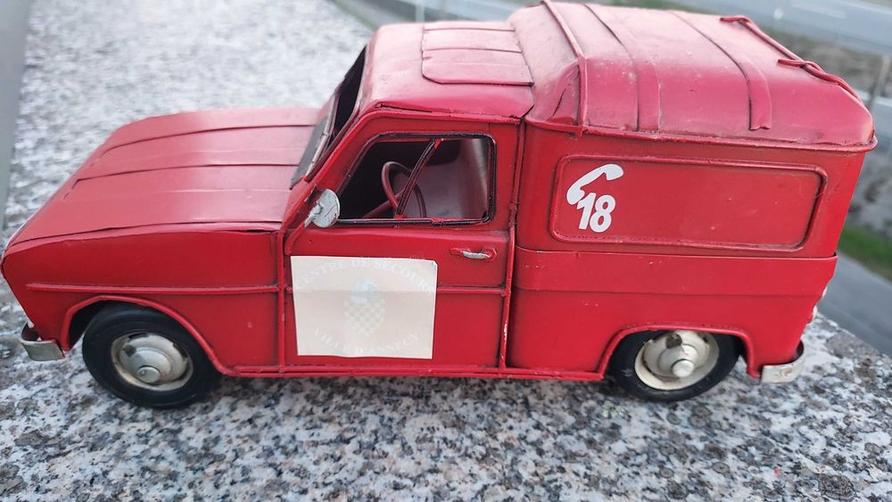 Vende 4 L vermelho - bombeiros