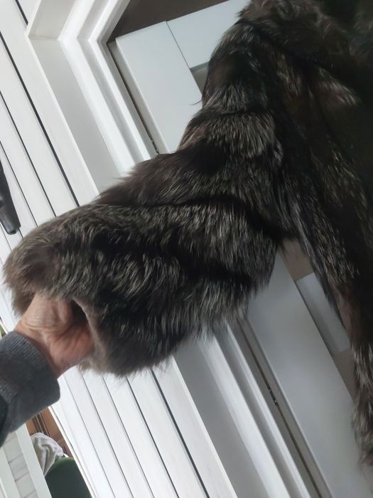 Futerko ,,Srebrne lisy" rozm 38-40 .