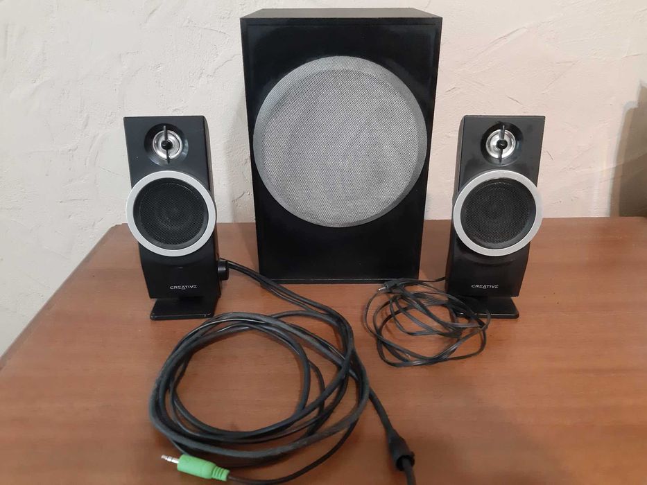 do komputera, głośniki, klawiatura, kamerka, mikrofon