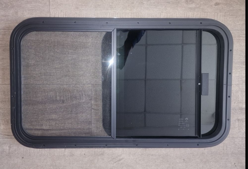 Вікна для кемпера