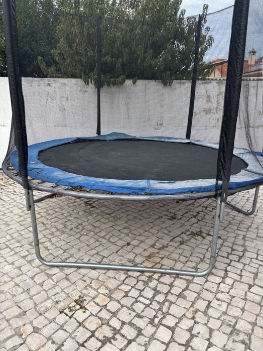 Trampolim  em bom estado venda por falta de uso