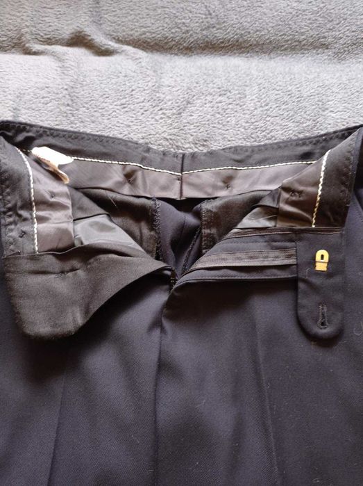 ЗНИЖКА!!! Брюки на хлопчика 6-8 років (110-120 см). Для школи.