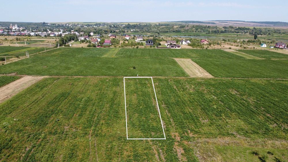 Продається ділянка 13 сот. Підпечери. Світло. Газ. Новобудови. Будинки
