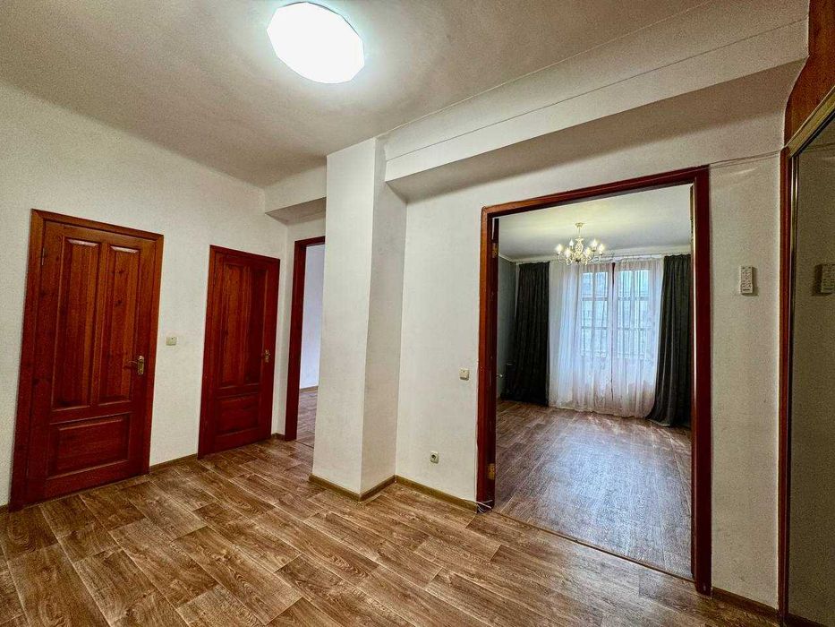 Продаж 3 кімнатной квартирі В центрі Дніпра . ТЦ Пассаж - View 3