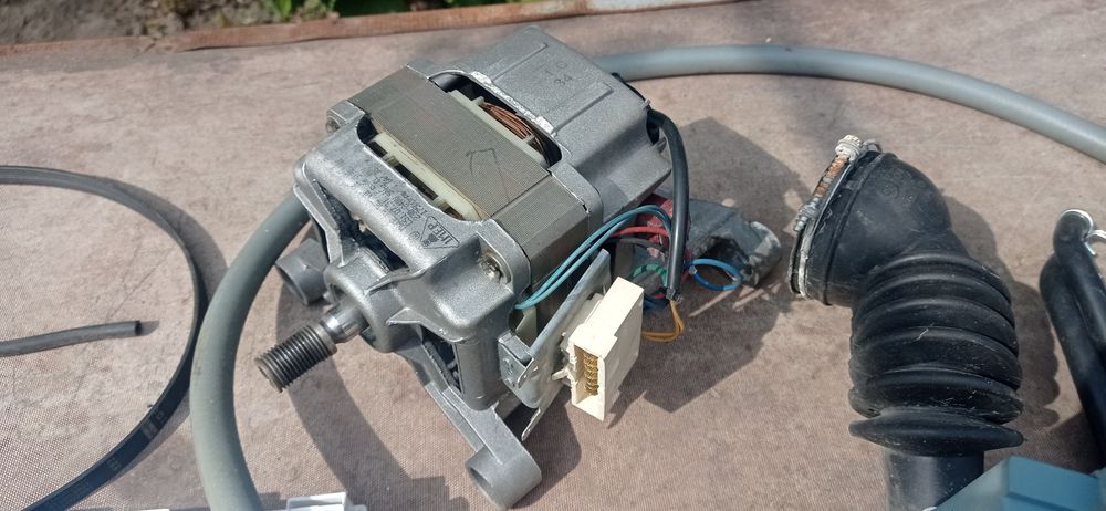 Запчастини до пральної машини Ardo.