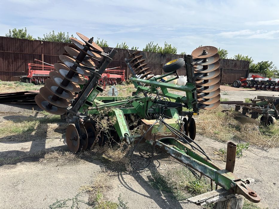 Дискова борона John Deere 630