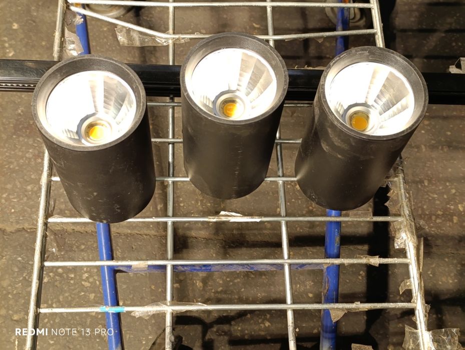 Світильники трекові