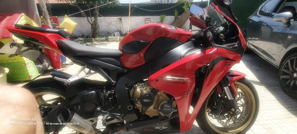 CBR 1000r acidentada