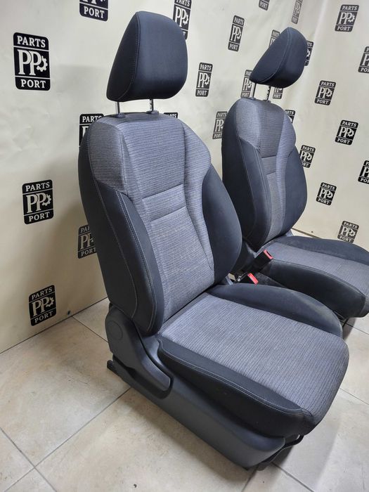 Сидения крісла сидіння салон водителя пасажира водія Nissan Rogue T33 2021 2022 2023 2024