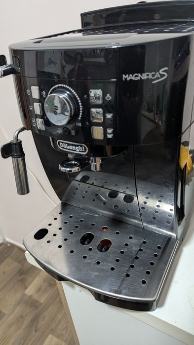 Кавомашина Delonghi Magnifica S 2021 рік