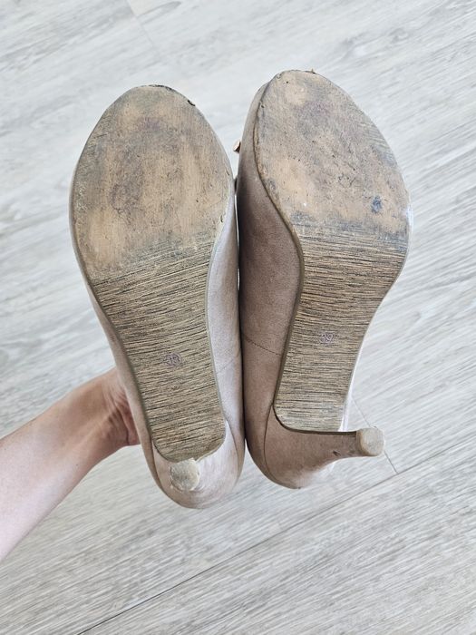 Sapatos beige de salto 39 Xti