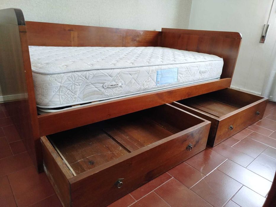 Remato Cama de Madeira natural + Colchão Molaflex