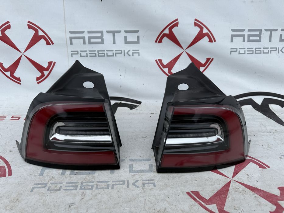 Фонарь задній тесла 3 Tesla model 3 USA