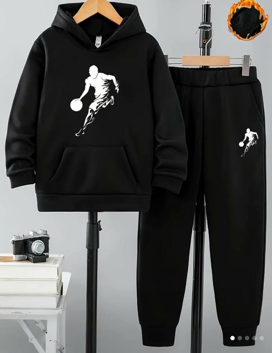 Спортивний теплий костюм