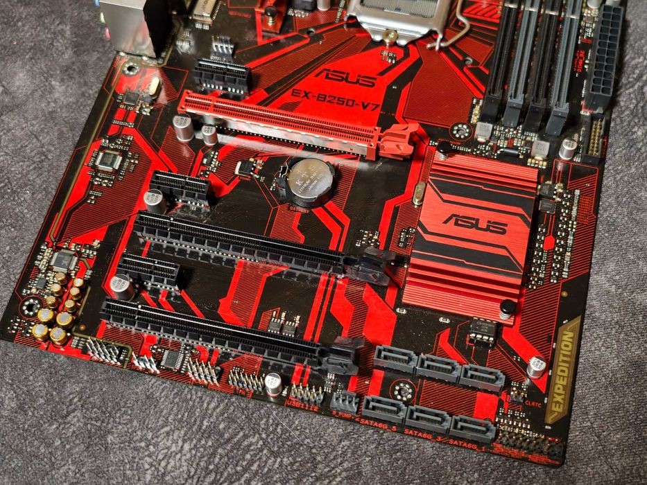 Материнська плата ASUS EX-B250-V7 (LGA1151)