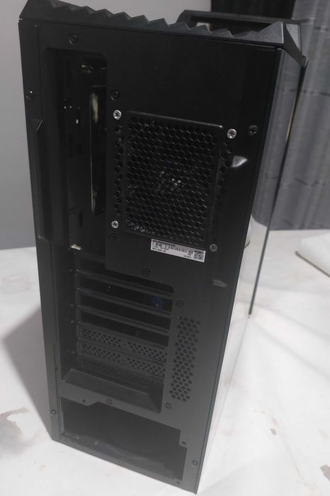 Caixa de PC transparente na lateral