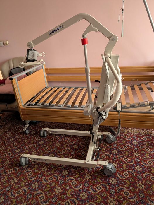 Dźwig podnośnik kąpielowy