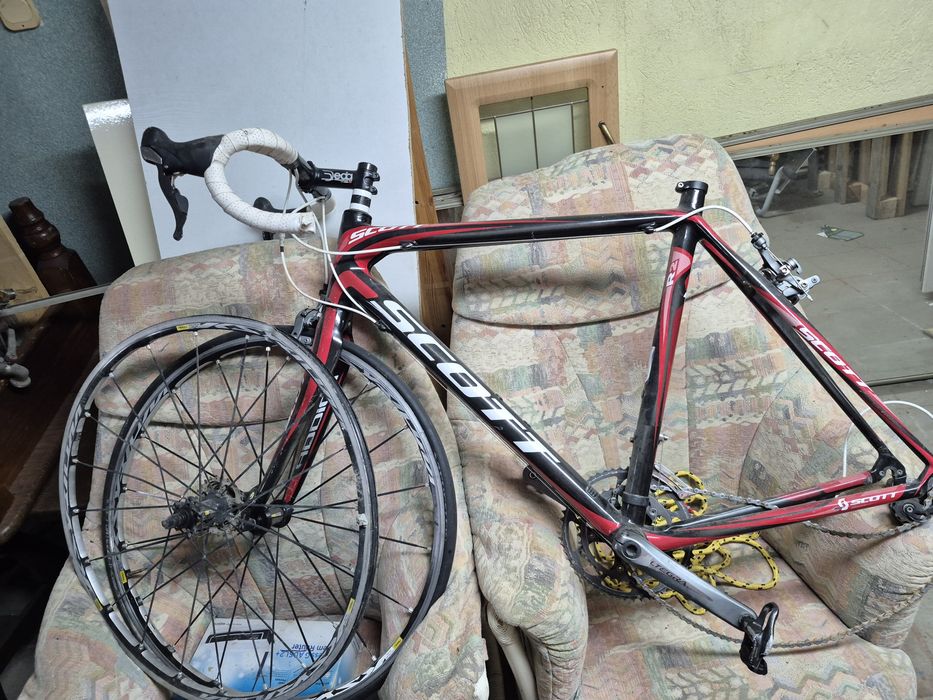 Rower Scott addict r2 karbon
