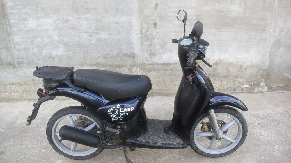 Скутер Aprilia scarabeo 2t 100