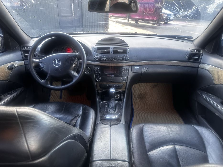 Мерседес 211 2.7 дизель автомат