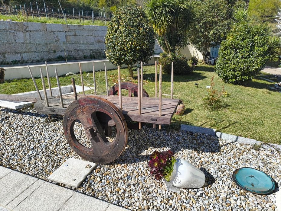 Carro de bois para decoração