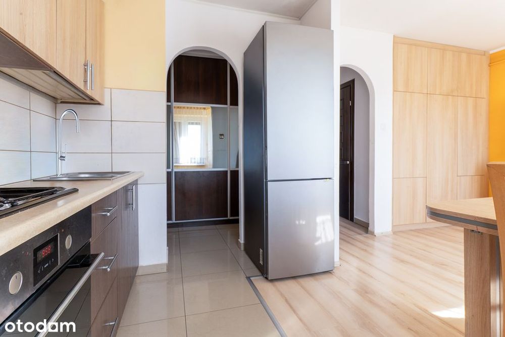 3-4 pokoje, 72 m², garaż, oddzielna kuchnia, 4 pięt.