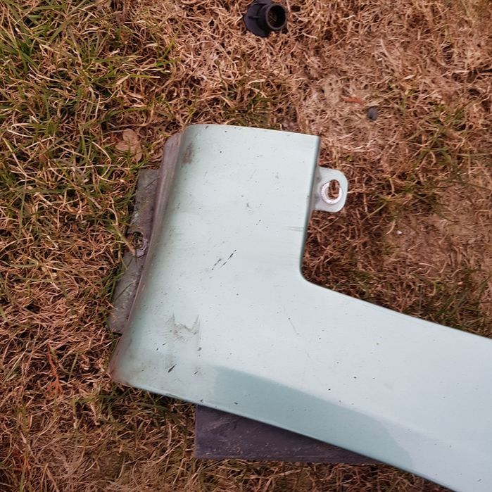 Blotnik przedni prawy fiat punto II 2004r Zielony