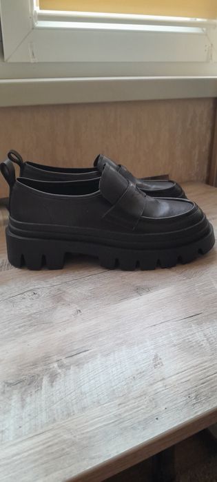 Взуття жіноче демі