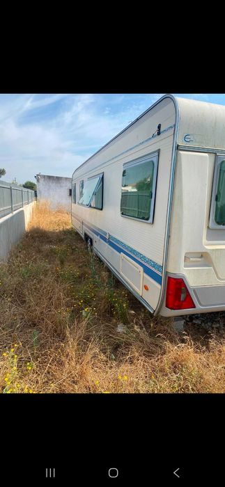 Caravana Adria camo nova