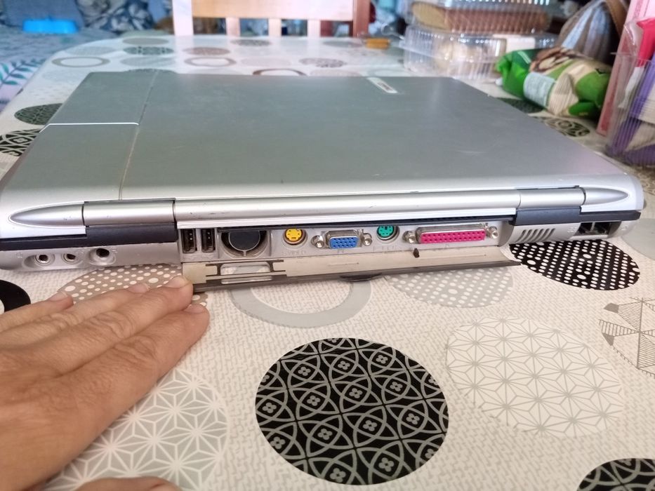 computador portátil compaq