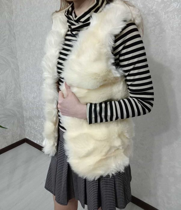 Жилетка зі штучного хутра