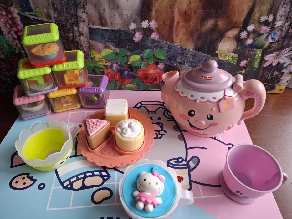 Fisher Price zabawki grający czajnik filiżanki ciastka klocki interakt