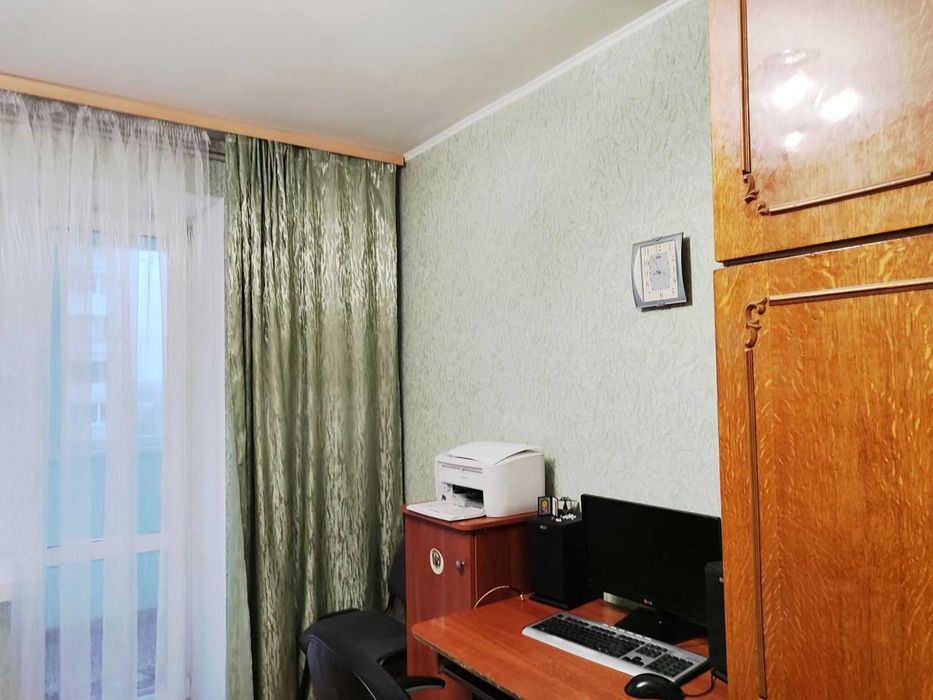 (3) Продам 3-кімнатну квартиру на Замості 0925