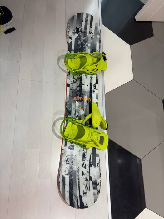 Сноуборд-комплект Burton Rebecca Easy 134 см